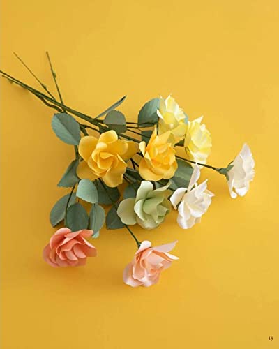 Beautiful three - dimensional flowers made from paper - Japanese Craft Book