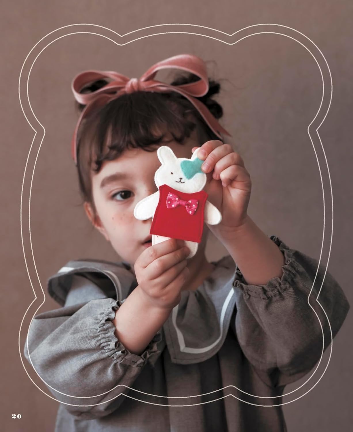 A felt play-acting cloth picture book - Japanese Craft Book