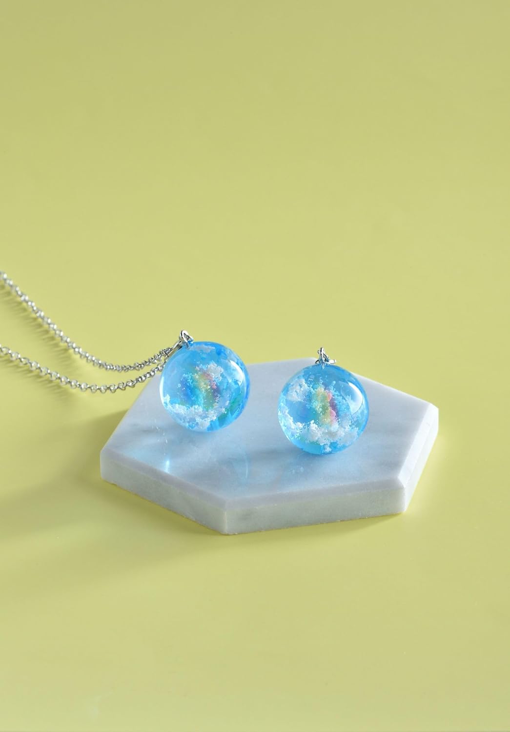 Tomi's Sparkling Resin Accessories Japanese Craft Book