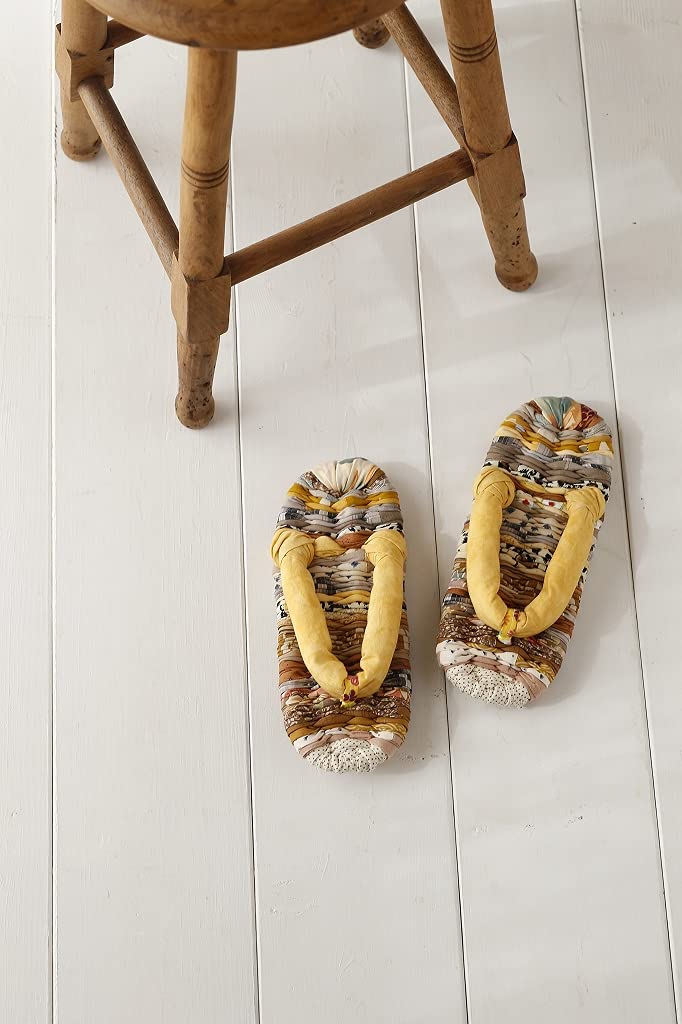 Eco-friendly living with remakes Fun cloth sandals at home Eriko Ichinose Room shoes - Japanese Craft Book