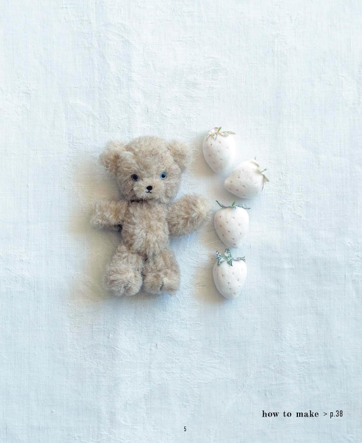 Otome to Okaka: Romantic stuffed toys - Japanese Craft Book