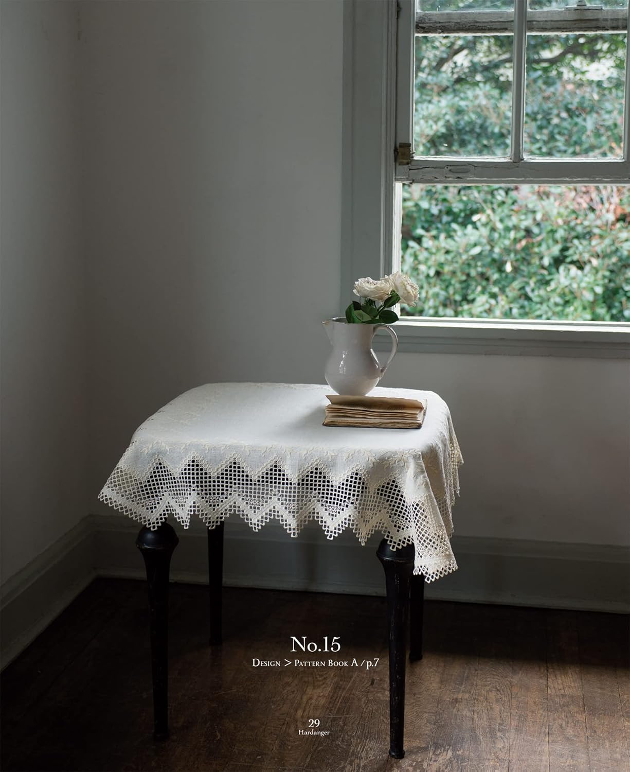 Pull out the threads and sew: New edition of Hardanger embroidery Futaba Misono - Japanese Craft Book