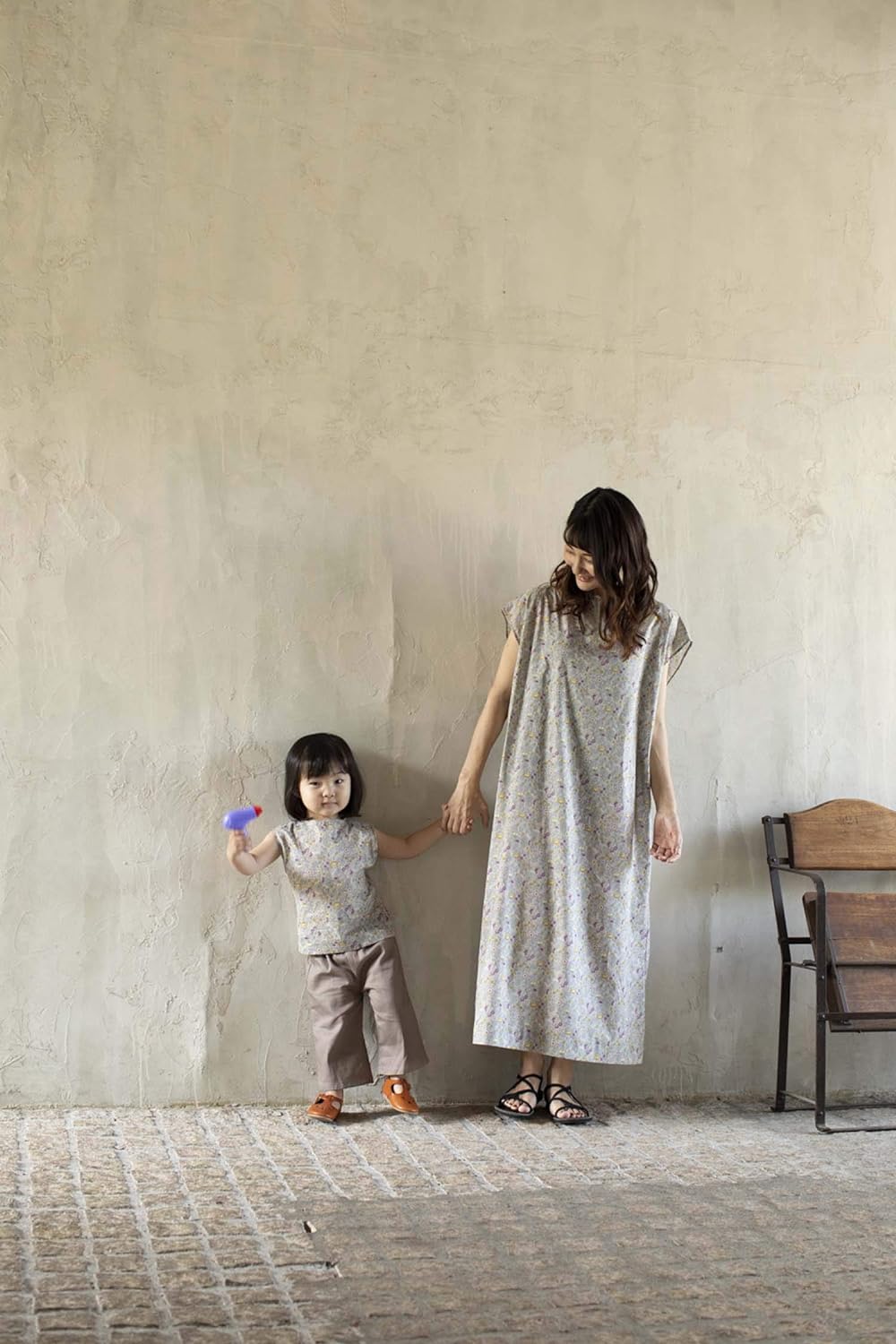 Making clothes that enrich your life Japanese Craft Book Sewing pattern Asami Goto children's clothing 90 - 110cm - Japanese Craft Book