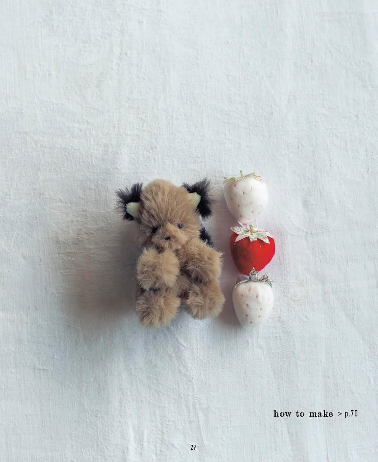 Otome to Okaka: Romantic stuffed toys - Japanese Craft Book
