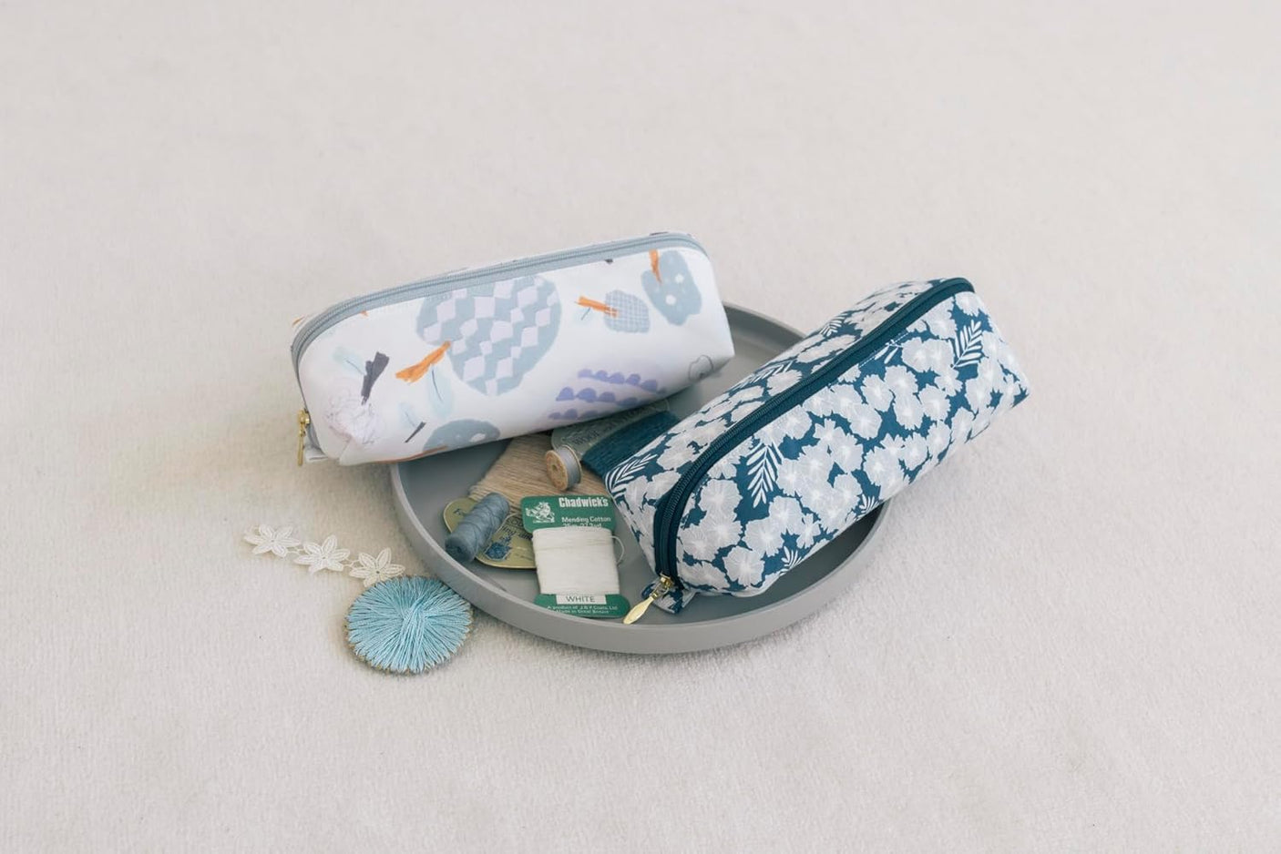 Commercially OK! Bags and accessories with unique designs that look like they'd be sold at a general store - Japanese Craft Book