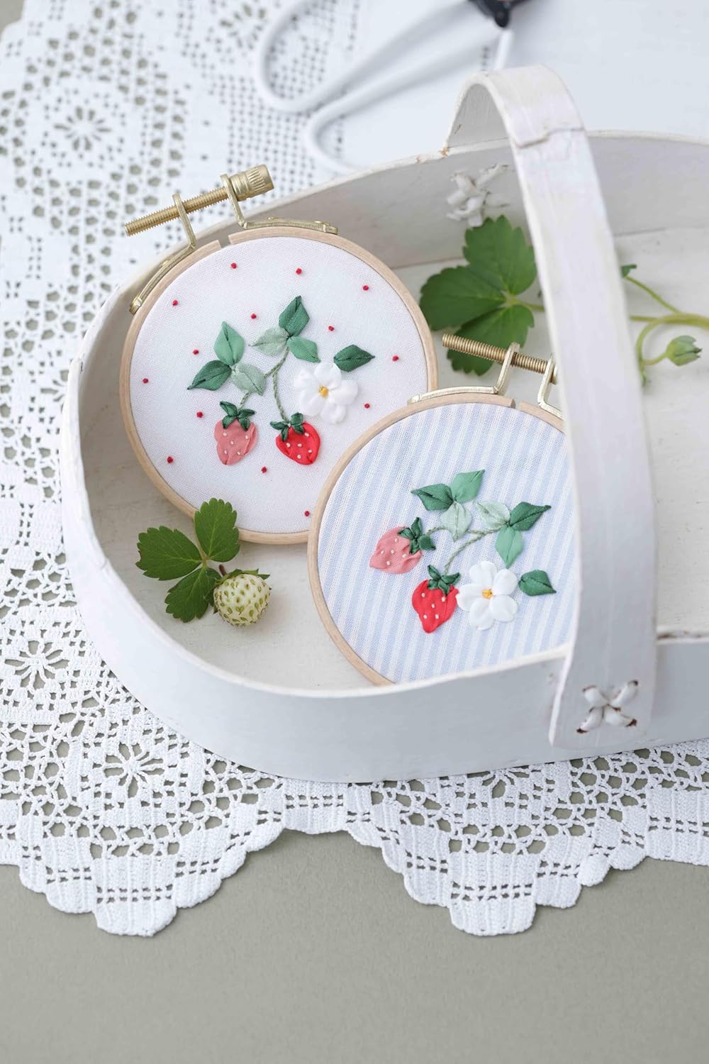Extremely cute ribbon embroidery - Japanese Craft Book
