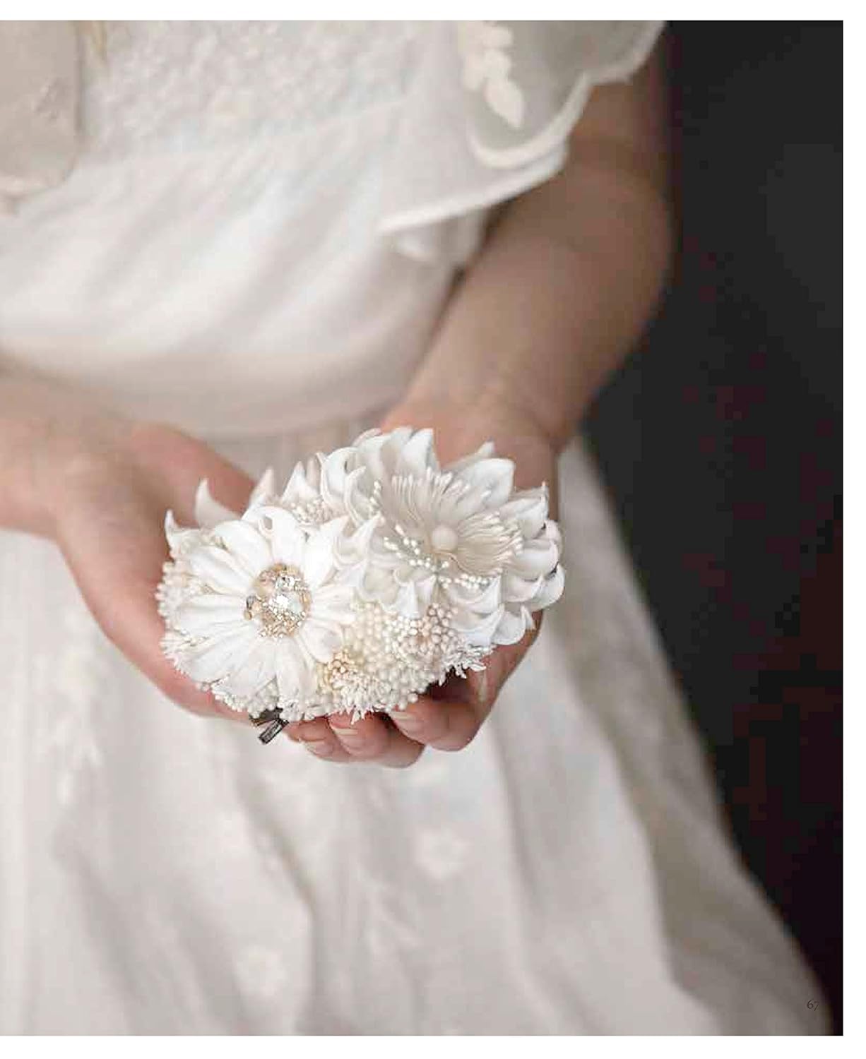 Tsuyuki's 365 day knobwork (365 Days of Tsumami Crafts) - Japanese Craft Book