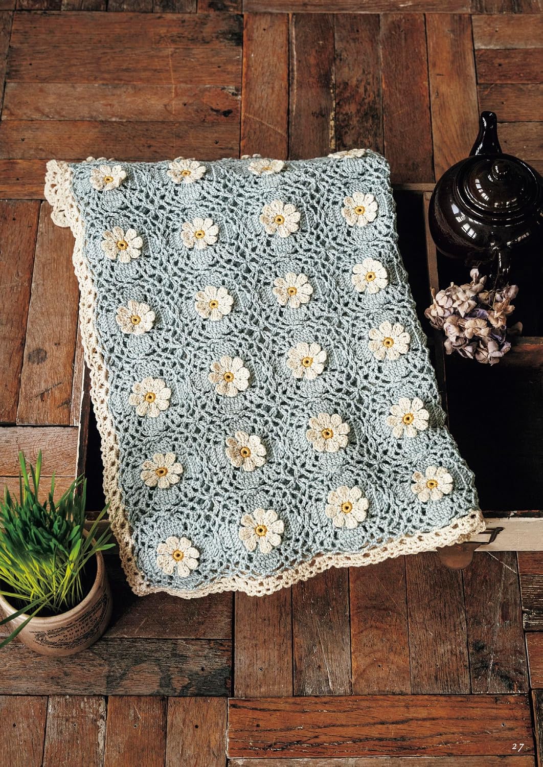 MARUN CROCHET's Crochet Flower Motif Accessories - Japanese Craft Book