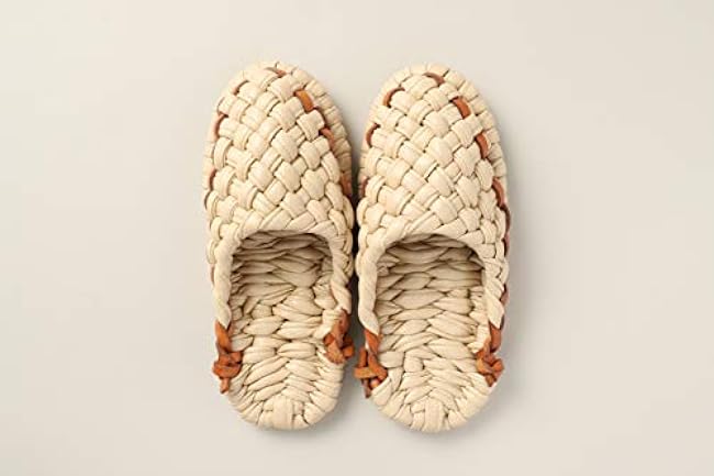 Room shoes for everyone: hand-knitted slippers, sandals, cloth sandals Japanese Craft Book