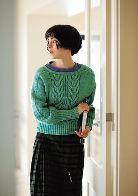 Natural wear and colorful items for everyday use (Let?fs knit series)