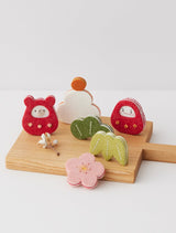 Enjoy the seasons with these cute felt mascots - Japanese Craft Book