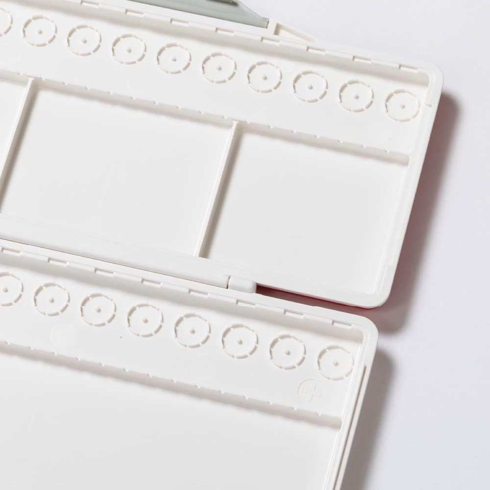 Holbein Watercolor Palette with Removable Compartments RP-30, 30 Wells (32 Small Cups, 4 Large Cups) 210192