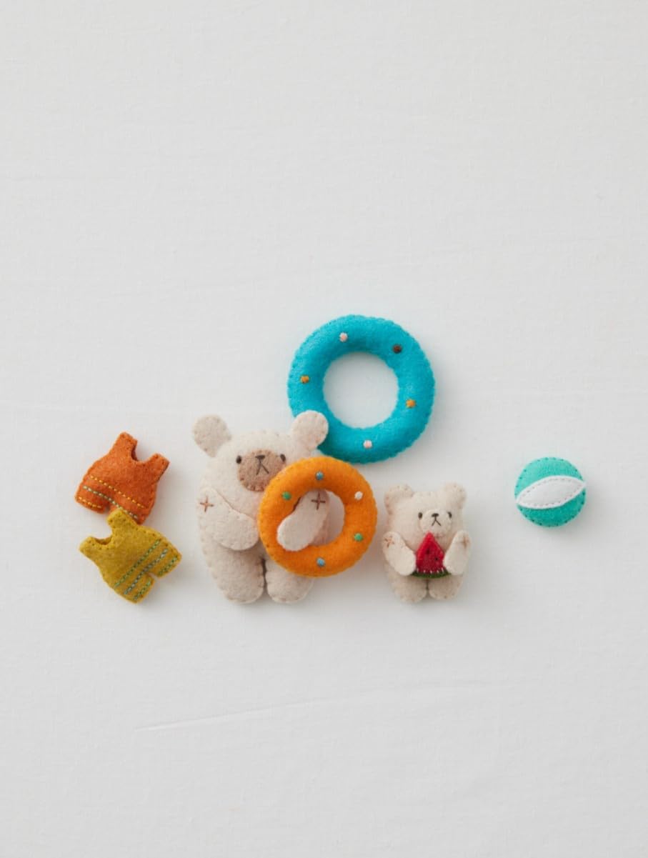 Enjoy the seasons with these cute felt mascots - Japanese Craft Book