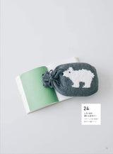 Knits made with fluffy yarn Japanese Craft Book