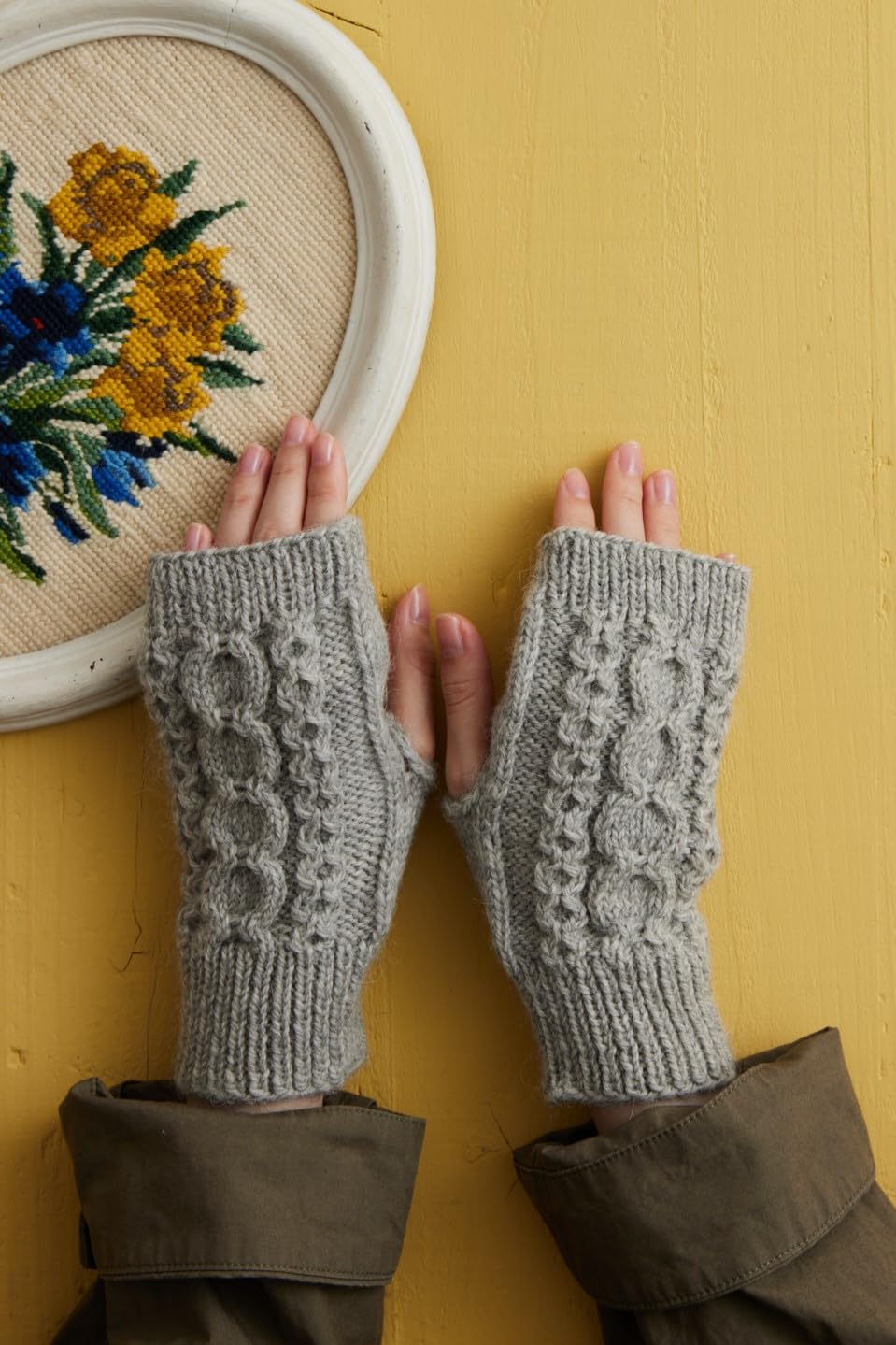 Handbook on how to knit gloves Japanese Craft Book