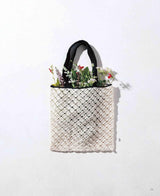 Crochet eco bags and sub bags that can be folded into a small size and used all year round Japanese Craft Book