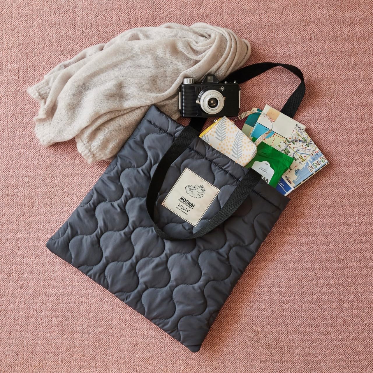 Moomin x kippis Plenty of space! Lightweight quilted tote bag BOOK