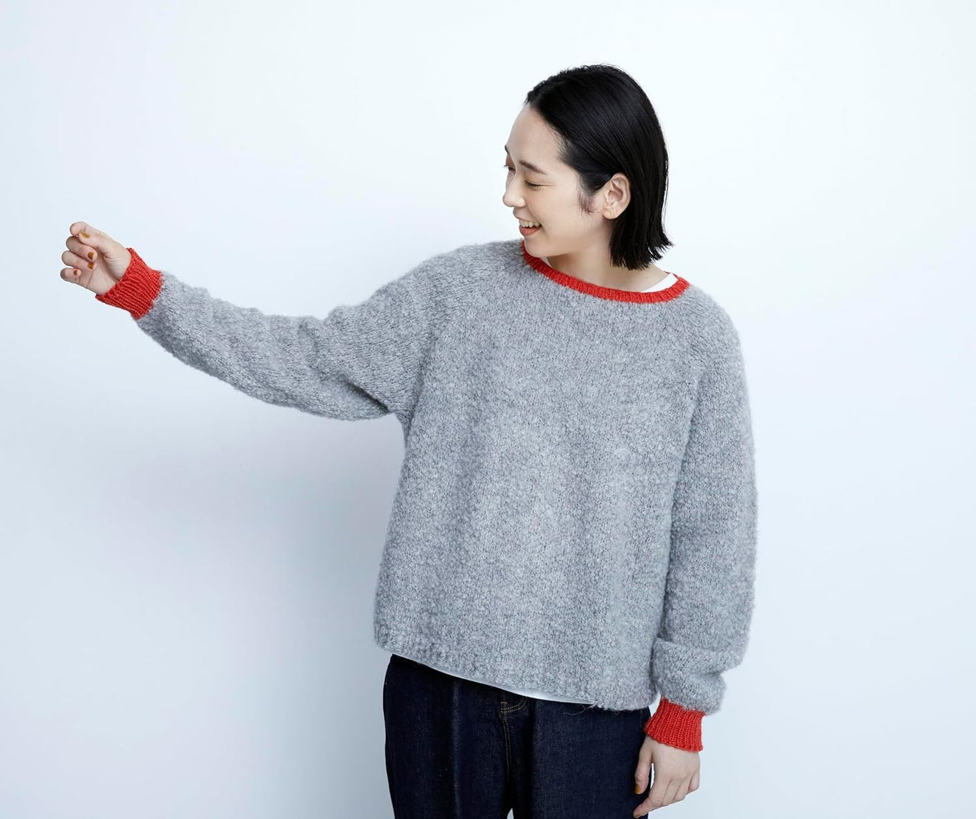 No seams, knit from the neck, top-down knit - Japanese Craft Book